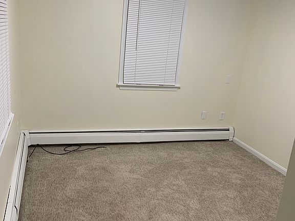 5th image of 360 Brown St #1