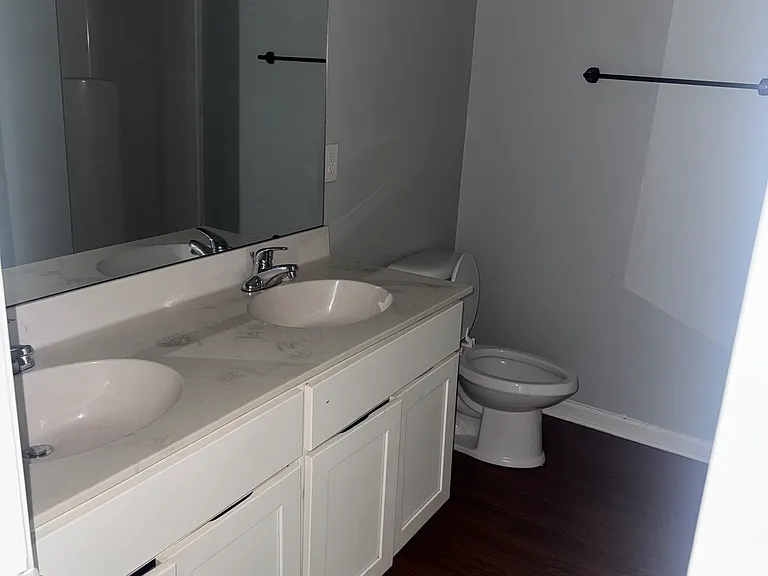 101 Jerusalem Cir #122 — Photo 3