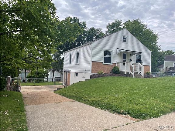 3rd image of 3550 Saint Christopher Ln