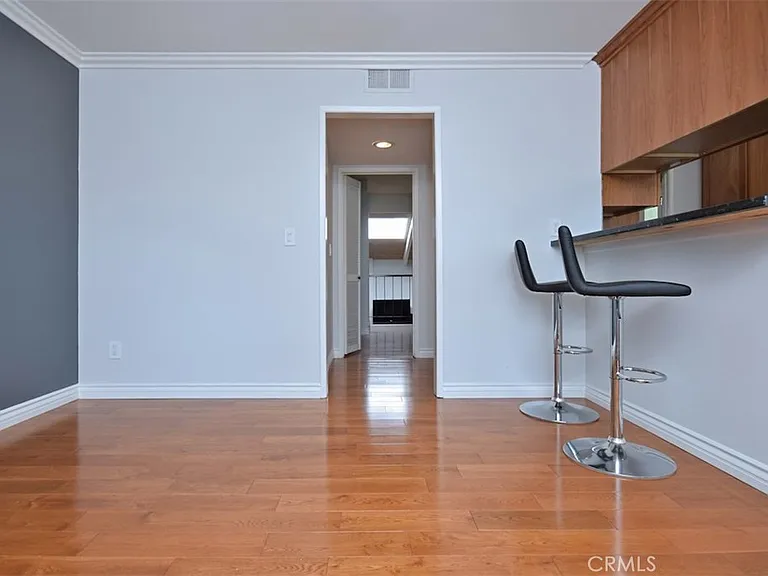11856 Moorpark St #H — Photo 17