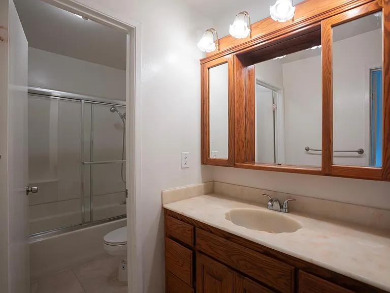 32270 Mercury Way — Photo 11