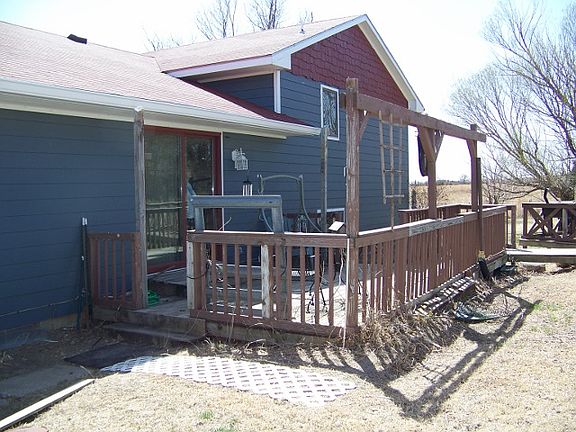 5th image of 408 136th St