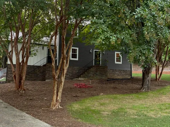 6454 Harbor Master Dr, Hixson, TN 37343