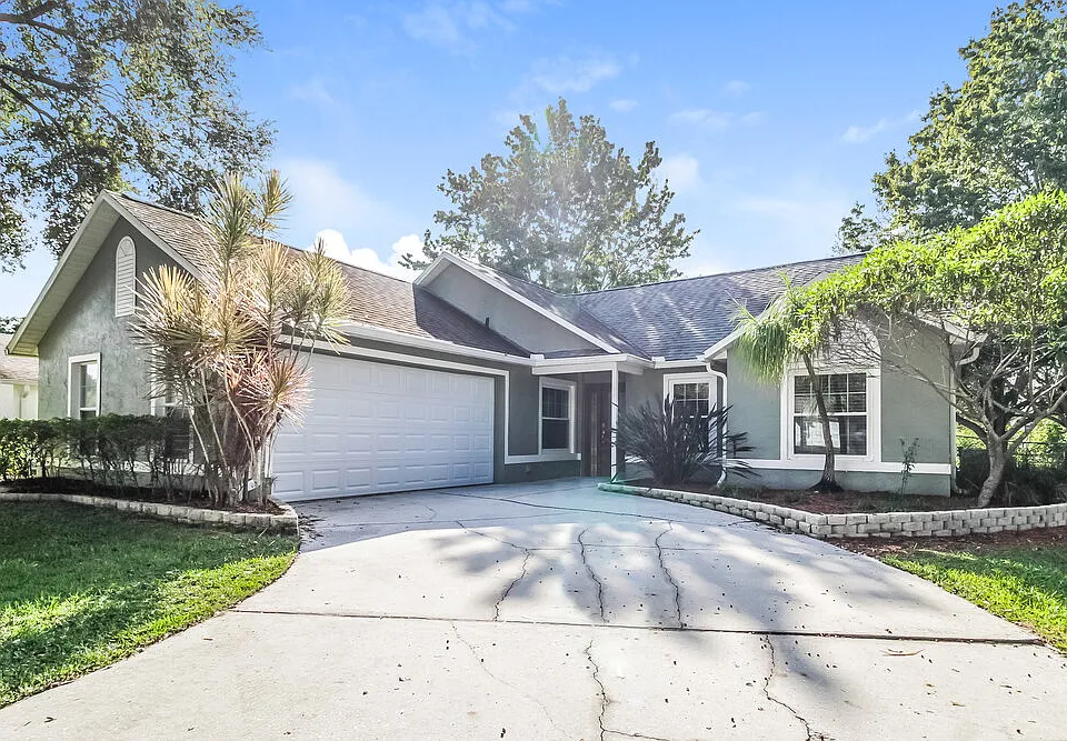 1215 Creek Woods Cir