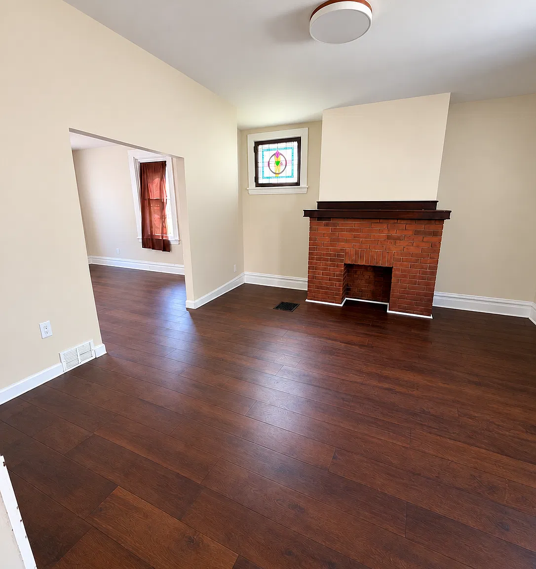 4 bed, 2072 sqft, $1,850 — Photo 4