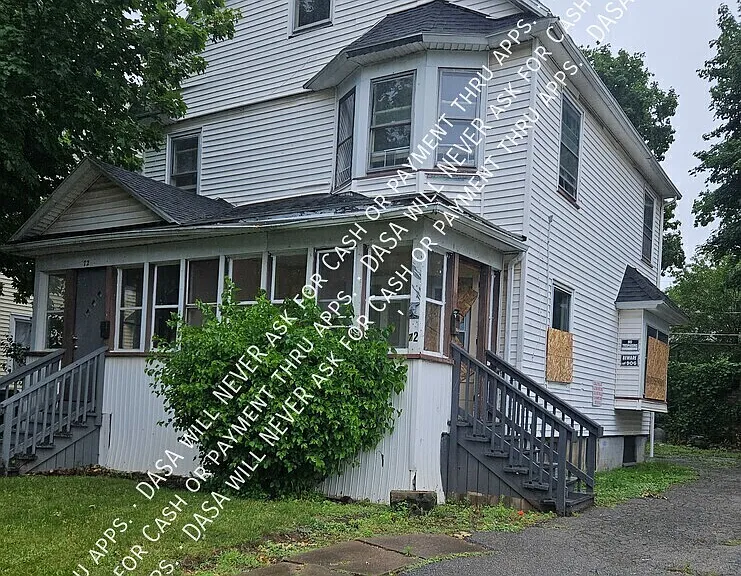 72 Avis St #LOWER — Photo 1