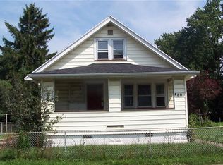 80 Lorenzo St, Rochester, NY 14611