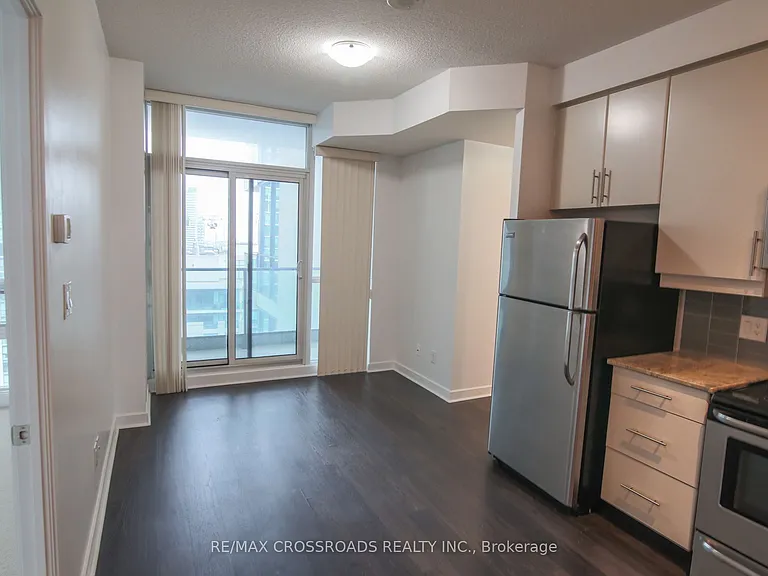 33 Bay St #3205 — Photo 3