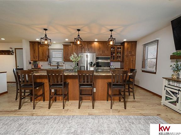5th image of 1029 Highland Dr