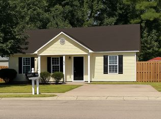 1514 Everett Springs Dr, Navassa, NC 28451
