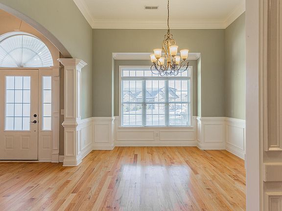 3rd image of 8462 Gracie Mac Ln