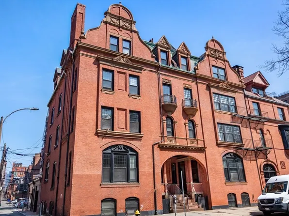 8 Fairfield St, Boston, MA 02116