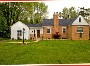 9907 Berwick Dr, Saint Louis, MO 63123