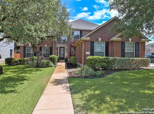 902 Elkins Lk, San Antonio, TX 78260