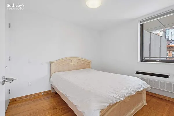 Rented by Sotheby's International Realty | media 9