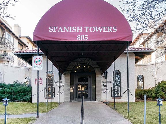 3rd image of 805 29th St #152