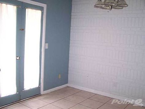 4th image of 10280 Bowman Ave