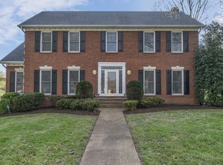 1086 Inneswood Dr, Gallatin, TN 37066