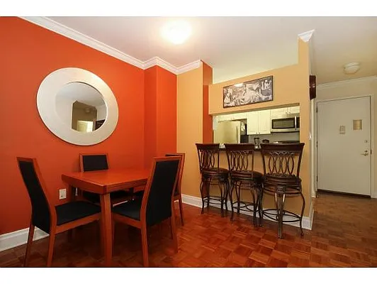 Sold by Remax Real Estate Professionals | media 16