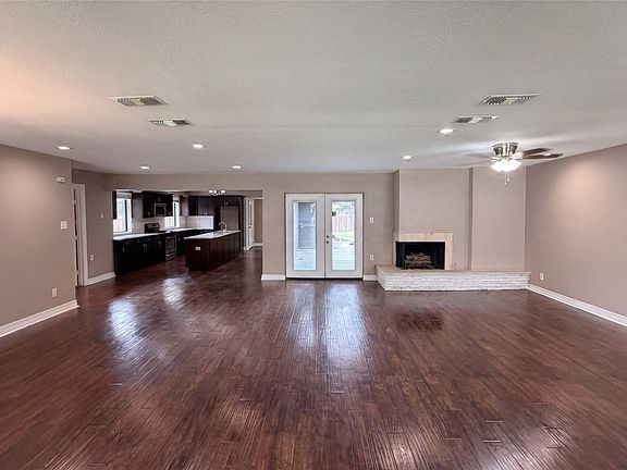 3rd image of 3255 Whitehall Dr