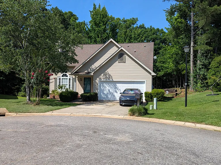 415 Malton Ct — Photo 1