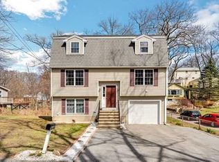 2 Cottage St, Billerica, MA 01821