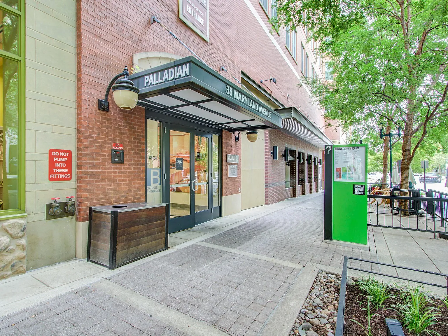 1 bed, 765 sqft, $1,970 — Photo 4