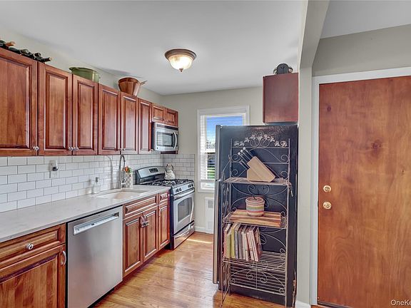 4th image of 251-21 71st Road #44A