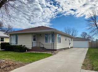 330 N 5th St, Emery, SD 57332
