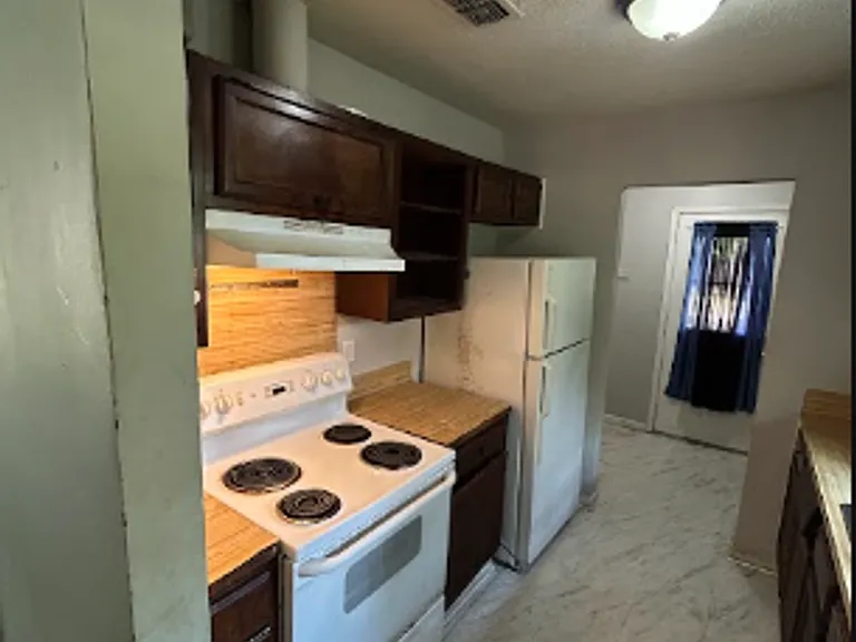 6125 Oakleigh Rd — Photo 3