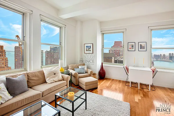 Rented by Town Residential | media 5