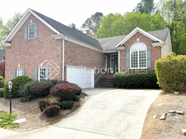 1208 Champions Pointe Dr, Durham, NC 27712