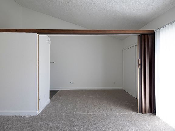 3rd image of 8633 La Mesa Blvd #50