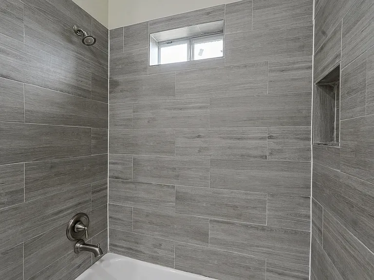 2103 Oliver St — Photo 14