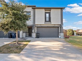 2913 Papa Bear Dr, College Station, TX 77845