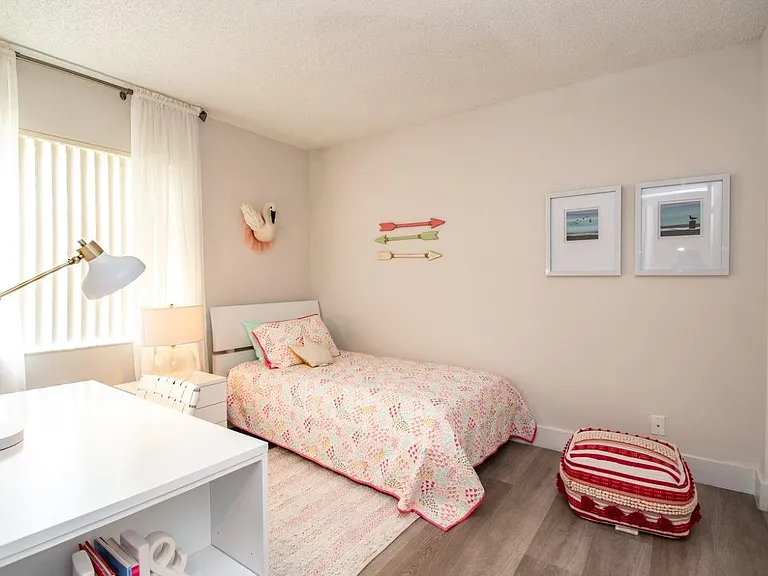 B2- Model Unit (2bd 2bth)