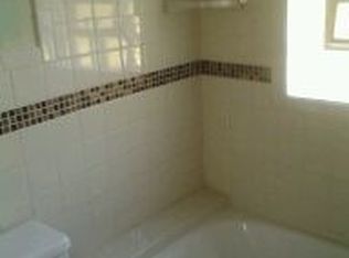 3052 Garden Ct, Auburn Hills, MI