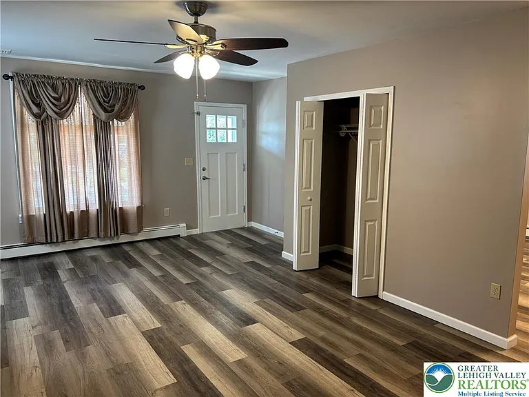 4414 Main St — Photo 13