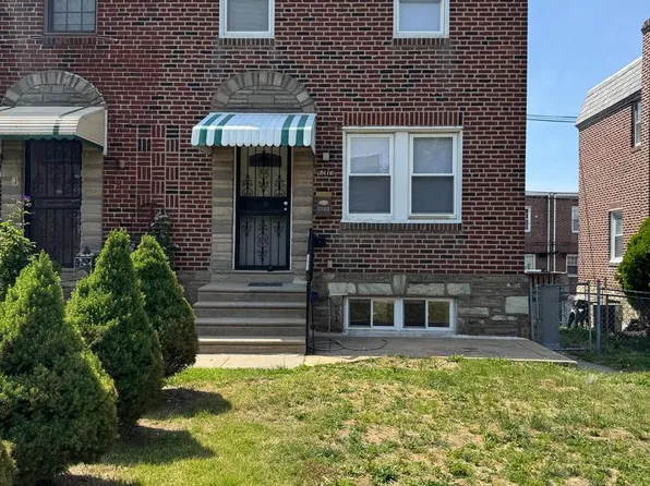 7414 Belden St, Philadelphia, PA 19111