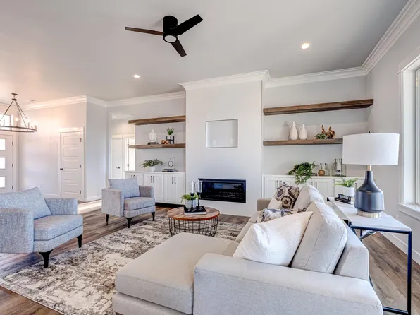 7060 Ithaca St, West Richland, WA 99353