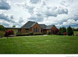 320 Airpark Dr, Mooresville, NC 28115