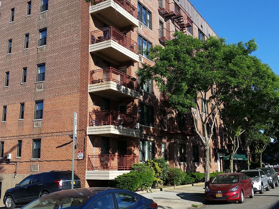 Side view of front of building