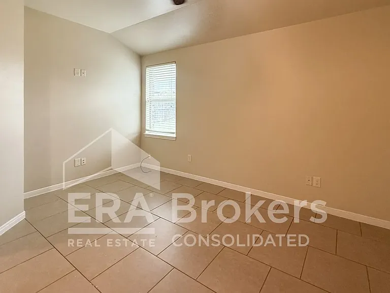 1400 Loyal Ln #A — Photo 12