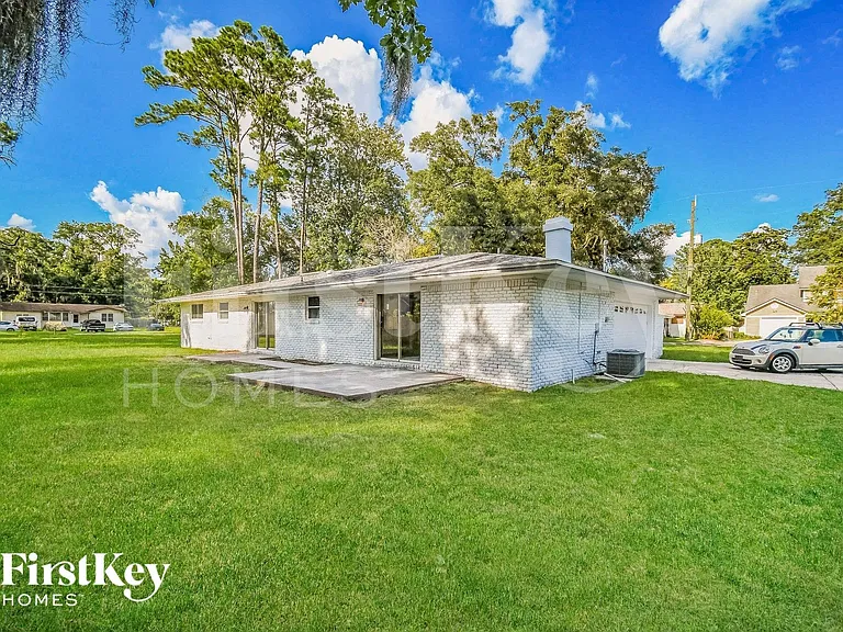 1010 Anna Ave — Photo 15