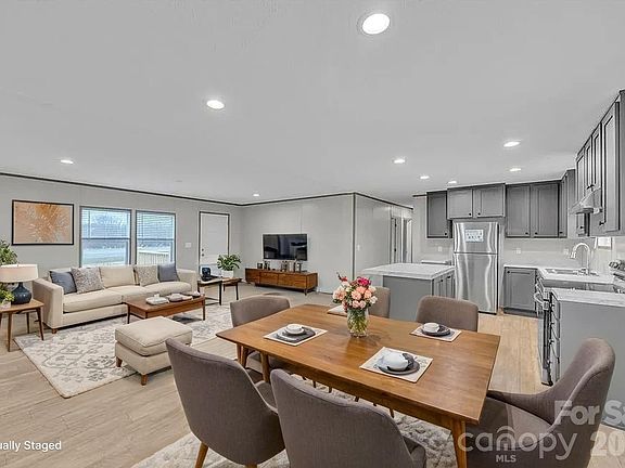 3rd image of 4935 Rhoney Rd