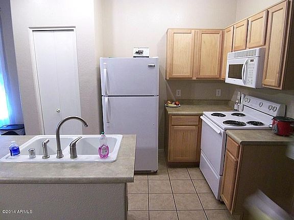 5th image of 1407 E ROMLEY Avenue