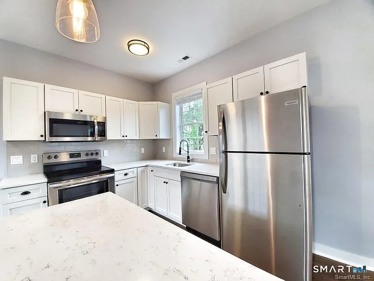 5 Isaacs St #2B — Photo 1