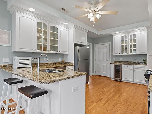 4th image of 222 Hughes Road