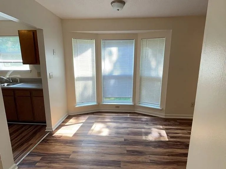 Hearthwood Apartments — Photo 19