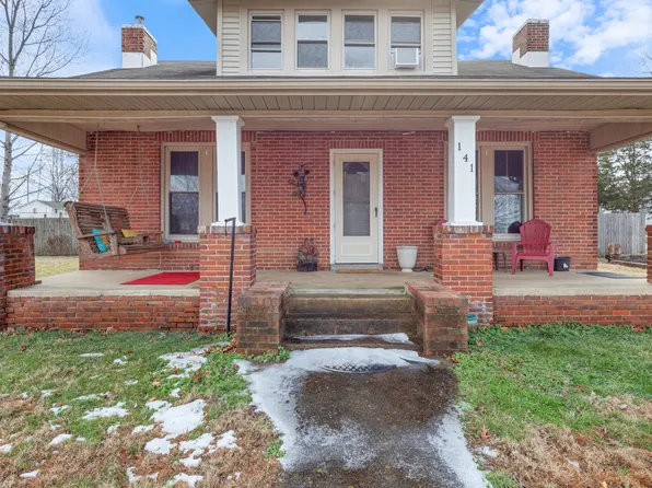 141 Long St W, Mc Ewen, TN 37101